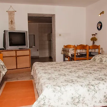 Studio In 36893 Apartment *
